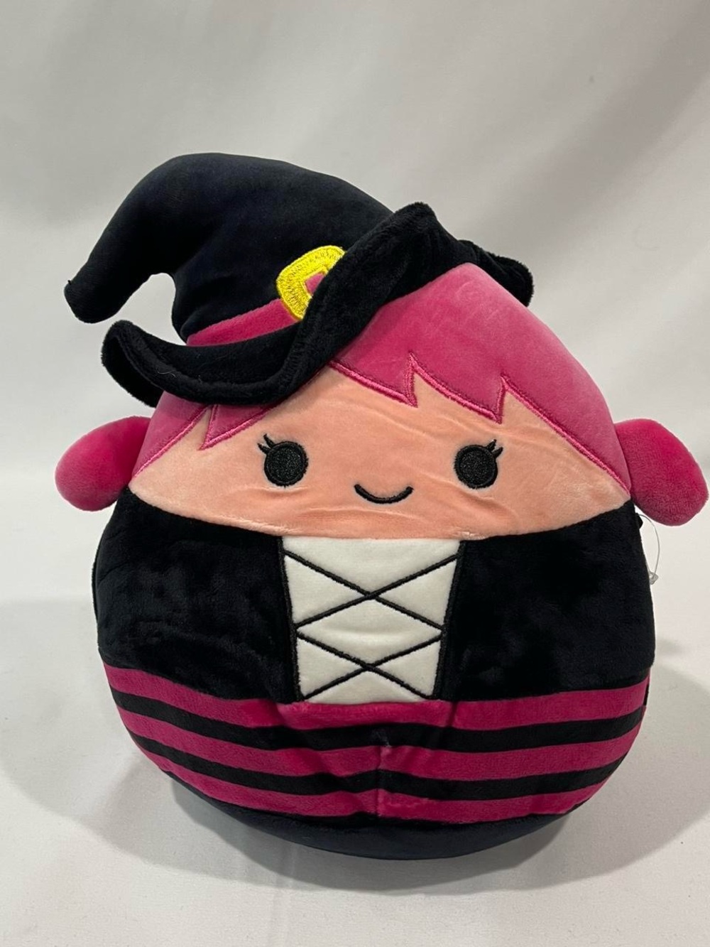 Wexla The Witch Halloween Squishmallow